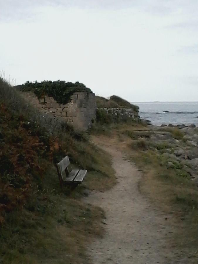 Les Roches Du Cabellou 150M De La Mer Конкарно Екстериор снимка